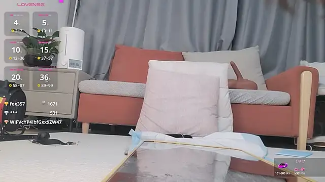 Snapshot of Youth3_ chatting on 02-20-25, 04:57 Youth3 online show from 02-20-25, 04:57