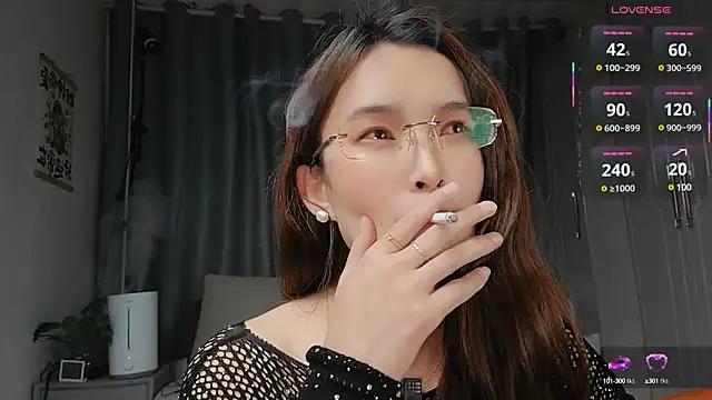 Snapshot of Youth3_ chatting on 03-20-25, 05:15 Youth3 online show from 03-20-25, 05:15