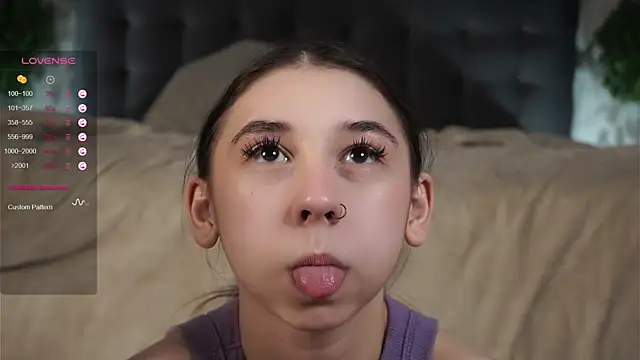 Snapshot of AislyEmbury chatting on 02-13-25, 03:18 AislyEmbury online show from 02-13-25, 03:18