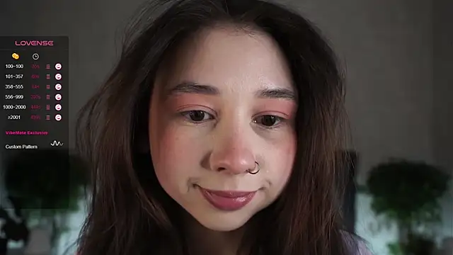 Snapshot of AislyEmbury chatting on 02-19-25, 07:38 AislyEmbury online show from 02-19-25, 07:38