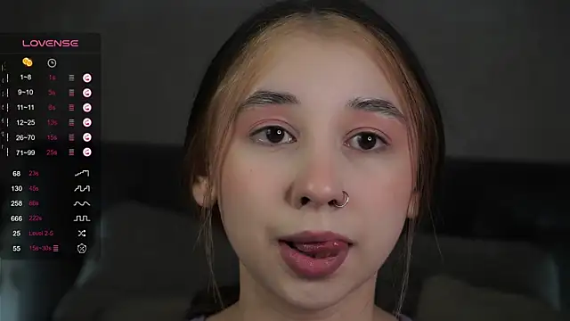 Snapshot of AislyEmbury chatting on 02-26-25, 07:27 AislyEmbury online show from 02-26-25, 07:27