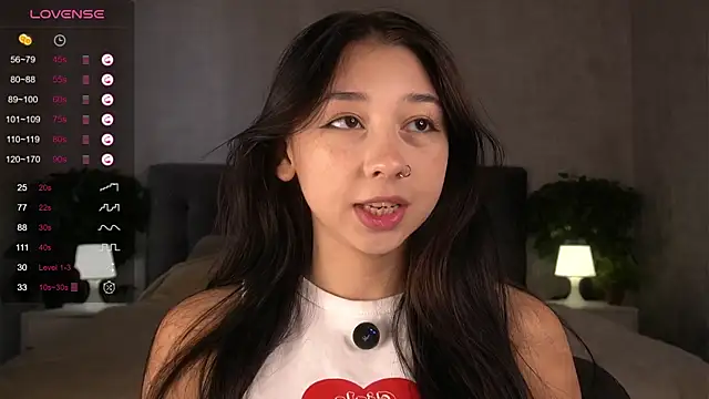 Snapshot of AislyEmbury chatting on 09-21-25, 05:31 AislyEmbury online show from 09-21-25, 05:31