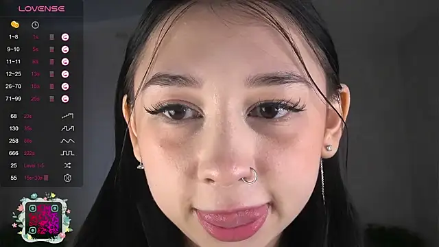 Snapshot of AislyEmbury chatting on 10-26-25, 05:35 AislyEmbury online show from 10-26-25, 05:35