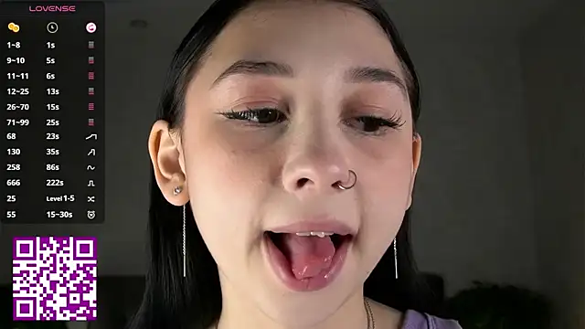 Snapshot of AislyEmbury chatting on 11-02-25, 02:58 AislyEmbury online show from 11-02-25, 02:58