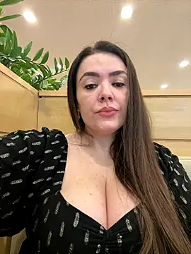 Snapshot of Sophie_Eaton chatting on 11-11-25, 07:58 Sophie Eaton online show from 11-11-25, 07:58