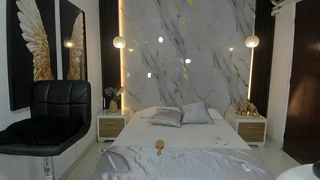 estephany doll online show from 01-16-25, 02:41