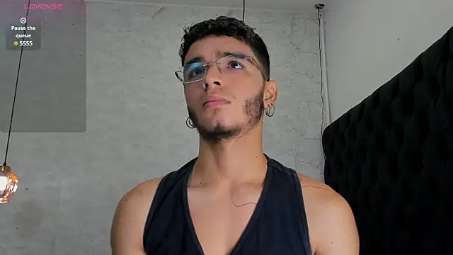 Ian Castillo  online show from 02-18-25, 11:11