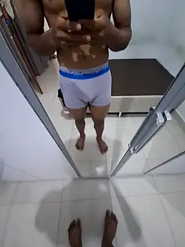 Snapshot of ultilizadormor chatting on 03-02-25, 10:35 ultilizadormor online show from 03-02-25, 10:35