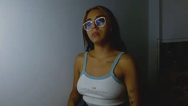 Snapshot of AntonellaAndNoah chatting on 02-27-25, 03:14 AntonellaAndNoah online show from 02-27-25, 03:14