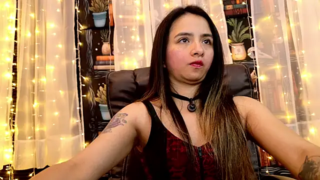 julietta   jackson online show from 06-19-26, 10:35