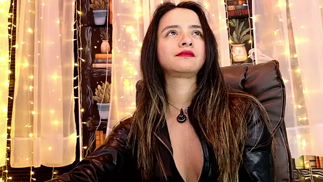 julietta   jackson online show from 07-22-26, 10:12