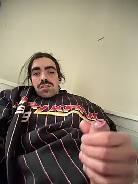 wolfwhite95 online show from 04-25-26, 02:25