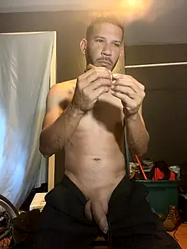 Chico Bellaco online show from 09-25-25, 02:43