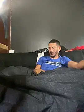 Chico Bellaco online show from 10-21-25, 03:13