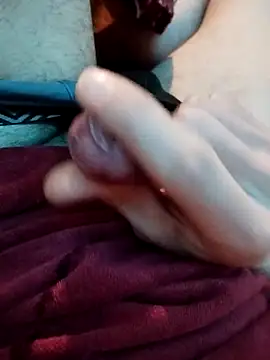 Snapshot of Maksim030 chatting on 12-19-24, 09:49 Maksim030 online show from 12-19-24, 09:49