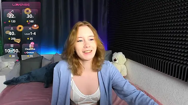 Snapshot of MonicaPerryy chatting on 12-18-24, 09:18 MonicaPerryy online show from 12-18-24, 09:18