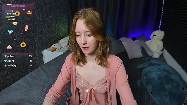 Snapshot of MonicaPerryy chatting on 02-15-25, 12:37 MonicaPerryy online show from 02-15-25, 12:37