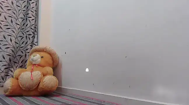 ANANYA-TIWARI online show from 02-23-25, 03:56