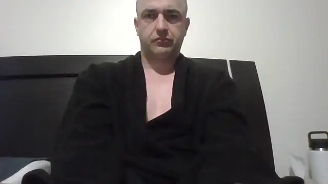 Snapshot of joshuagpratt chatting on 12-24-24, 05:02 joshuagpratt online show from 12-24-24, 05:02