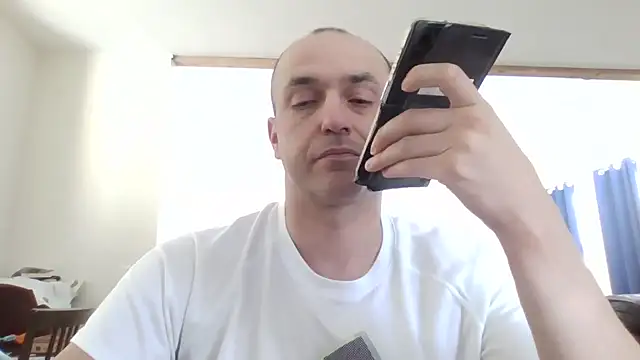 Snapshot of joshuagpratt chatting on 01-04-25, 02:14 joshuagpratt online show from 01-04-25, 02:14