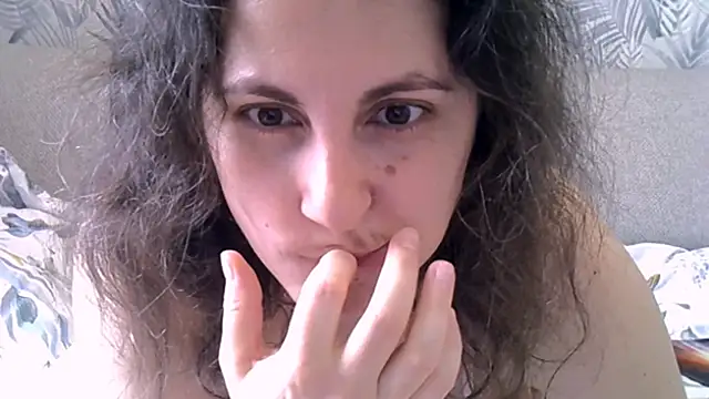 ShelaDiass online show from 03-27-26, 05:24