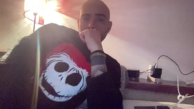 alessandromori91 online show from 12-17-25, 07:03