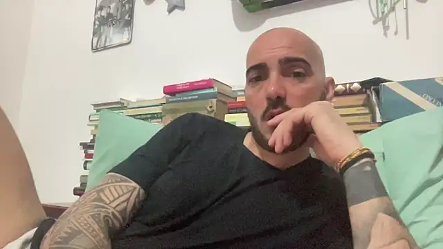 alessandromori91 online show from 04-17-26, 06:55