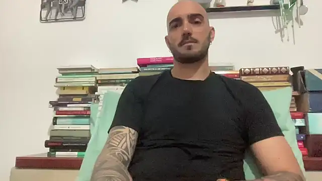 alessandromori91 online show from 04-21-26, 07:50