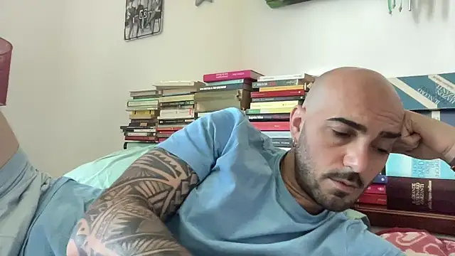 Snapshot of alessandromori91 chatting on 04-29-26, 07:45 alessandromori91 online show from 04-29-26, 07:45