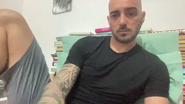 Snapshot of alessandromori91 chatting on 04-30-26, 08:57 alessandromori91 online show from 04-30-26, 08:57