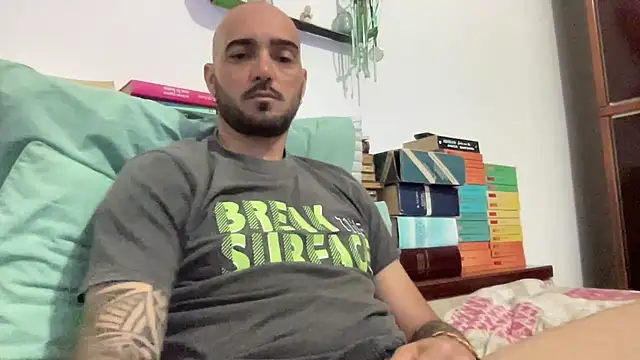 Snapshot of alessandromori91 chatting on 05-03-26, 09:32 alessandromori91 online show from 05-03-26, 09:32