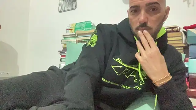 Snapshot of alessandromori91 chatting on 05-10-26, 06:46 alessandromori91 online show from 05-10-26, 06:46