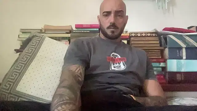 Snapshot of alessandromori91 chatting on 05-16-26, 04:28 alessandromori91 online show from 05-16-26, 04:28