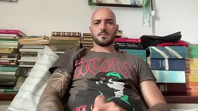 Snapshot of alessandromori91 chatting on 06-03-26, 05:43 alessandromori91 online show from 06-03-26, 05:43