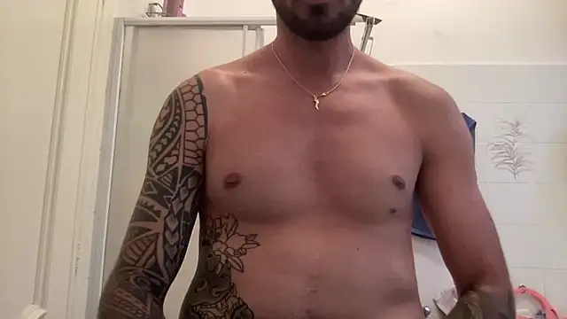 Snapshot of alessandromori91 chatting on 06-06-26, 05:50 alessandromori91 online show from 06-06-26, 05:50