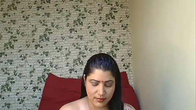 Snapshot of XIndianintimacy chatting on 10-24-25, 07:10 XIndianintimacy online show from 10-24-25, 07:10