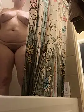 Snapshot of Big-Tits-McGee chatting on 01-20-25, 04:23 Big-Tits-McGee online show from 01-20-25, 04:23