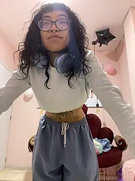 Violetta Suky online show from 11-11-25, 12:49