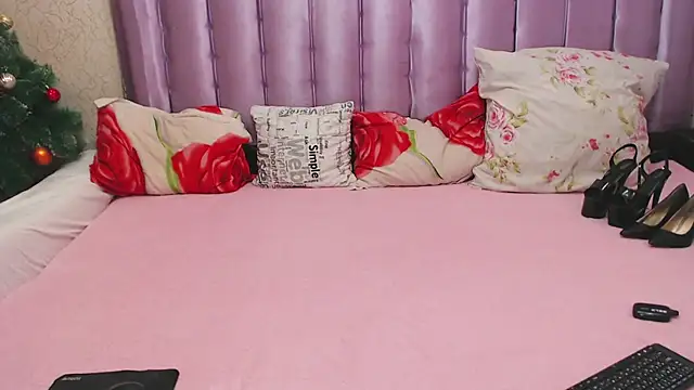 Snapshot of Cristall_Avyy chatting on 01-31-25, 08:43 Cristall Avyy online show from 01-31-25, 08:43