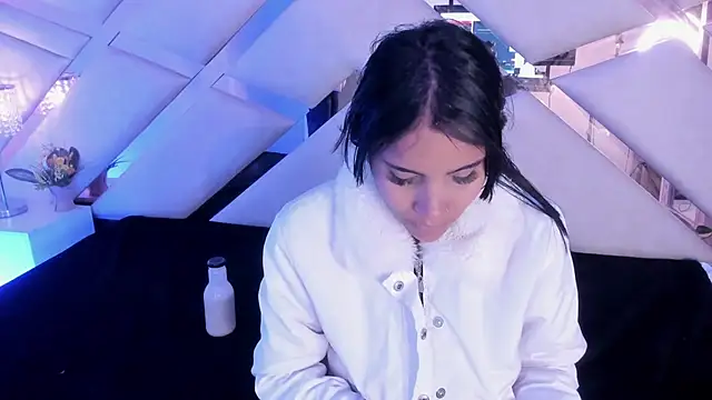 Snapshot of sophie_pariss chatting on 12-05-25, 03:37 sophie pariss online show from 12-05-25, 03:37