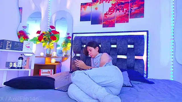 Alex and Fabian online show from 09-14-25, 07:57