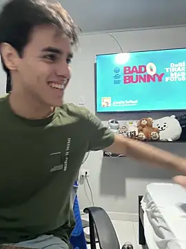 Alex and Fabian online show from 12-15-25, 03:55