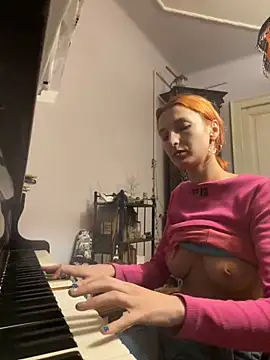 Snapshot of IngridMayer chatting on 01-01-25, 05:55 IngridMayer online show from 01-01-25, 05:55