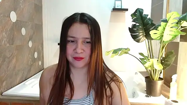 Snapshot of Heidy_Wells chatting on 04-26-26, 12:25 Heidy Wells online show from 04-26-26, 12:25