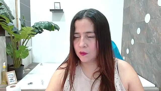 Snapshot of Heidy_Wells chatting on 07-10-26, 01:25 Heidy Wells online show from 07-10-26, 01:25
