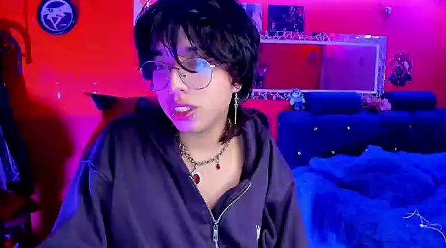 Snapshot of AnggelONfiree chatting on 01-13-25, 03:34 AnggelONfiree online show from 01-13-25, 03:34