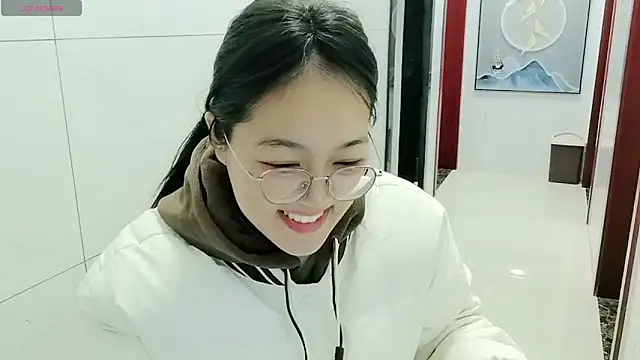 Snapshot of luoxuwen chatting on 12-09-24, 03:07 luoxuwen online show from 12-09-24, 03:07