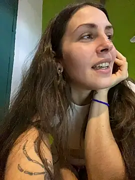 Snapshot of isadelasestrellas chatting on 06-23-26, 01:42 isadelasestrellas online show from 06-23-26, 01:42