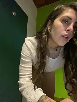 Snapshot of isadelasestrellas chatting on 07-20-26, 11:45 isadelasestrellas online show from 07-20-26, 11:45