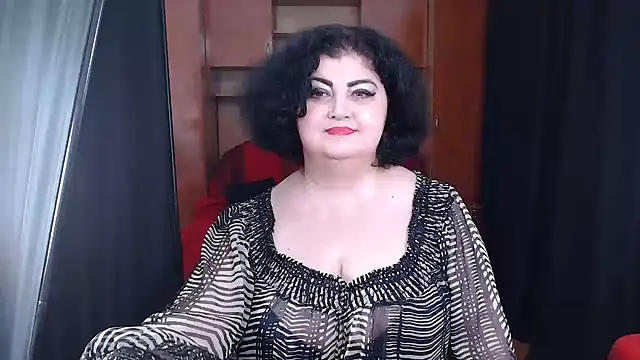  MissJ  online show from 02-05-25, 08:11